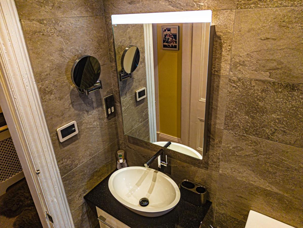 Metropol Seaview Apartment. Apartment Whitby