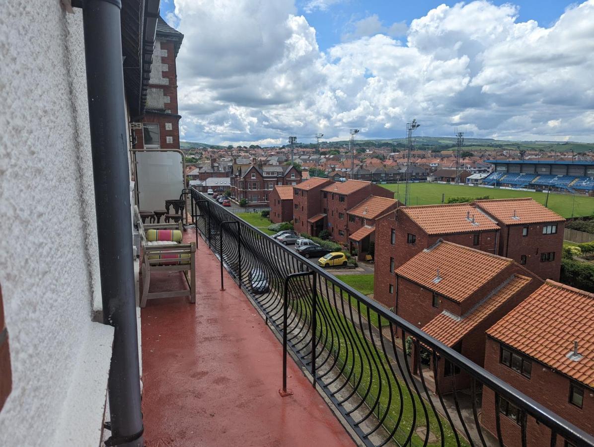 Apartment Metropol Seaview Apartment. Whitby